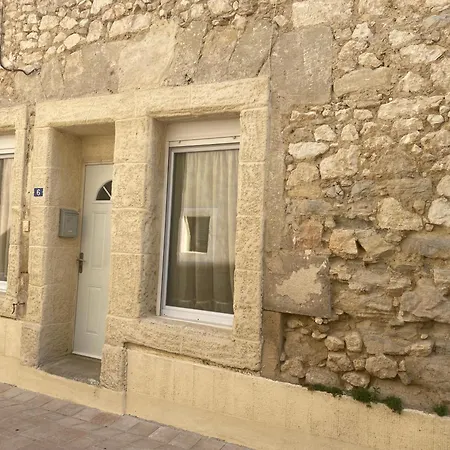 Charmant Studio Vinassan Exterior photo